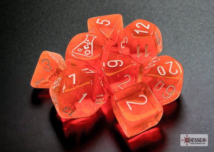 Translucent Polyhedral Neon Orange/white Dobbelsteen Set (7 stuks + 1 bonus)