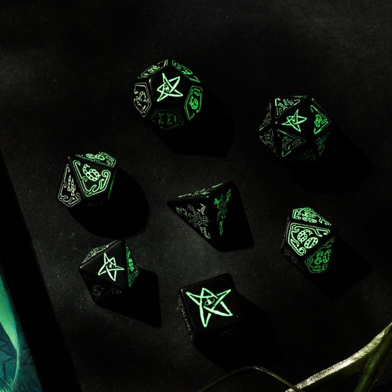 Call of Cthulhu - Black & Glow-in-the-dark Dice Set (7)