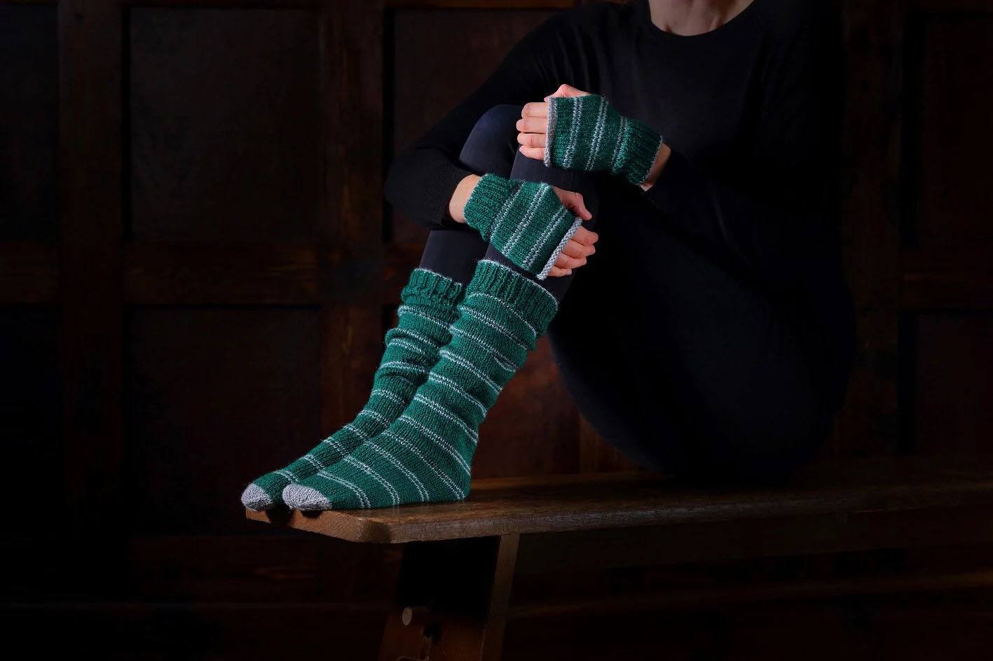 Harry Potter Strickset Slouch Socken und Fäustlinge Slytherin
